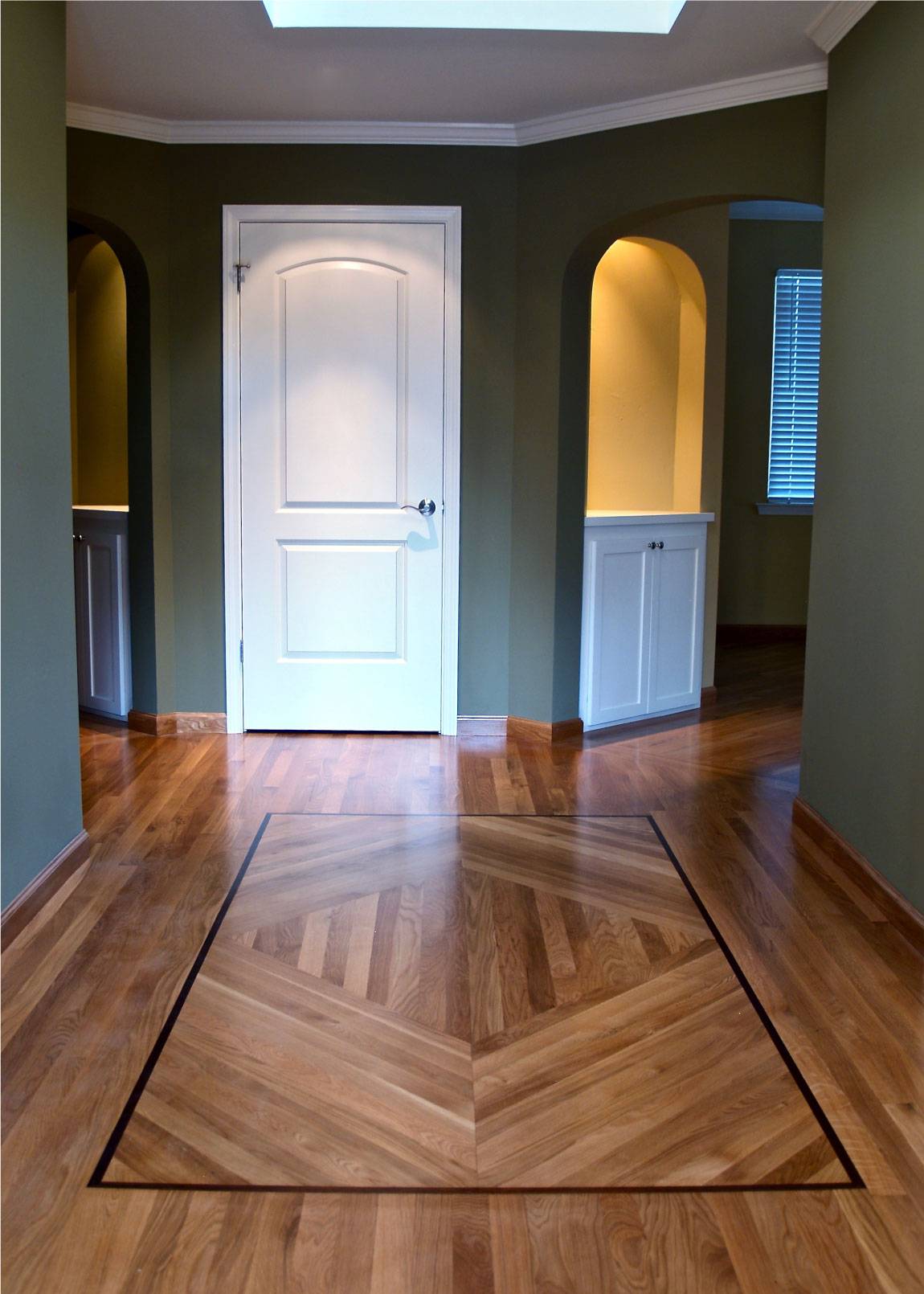Hardwood inlay in entry